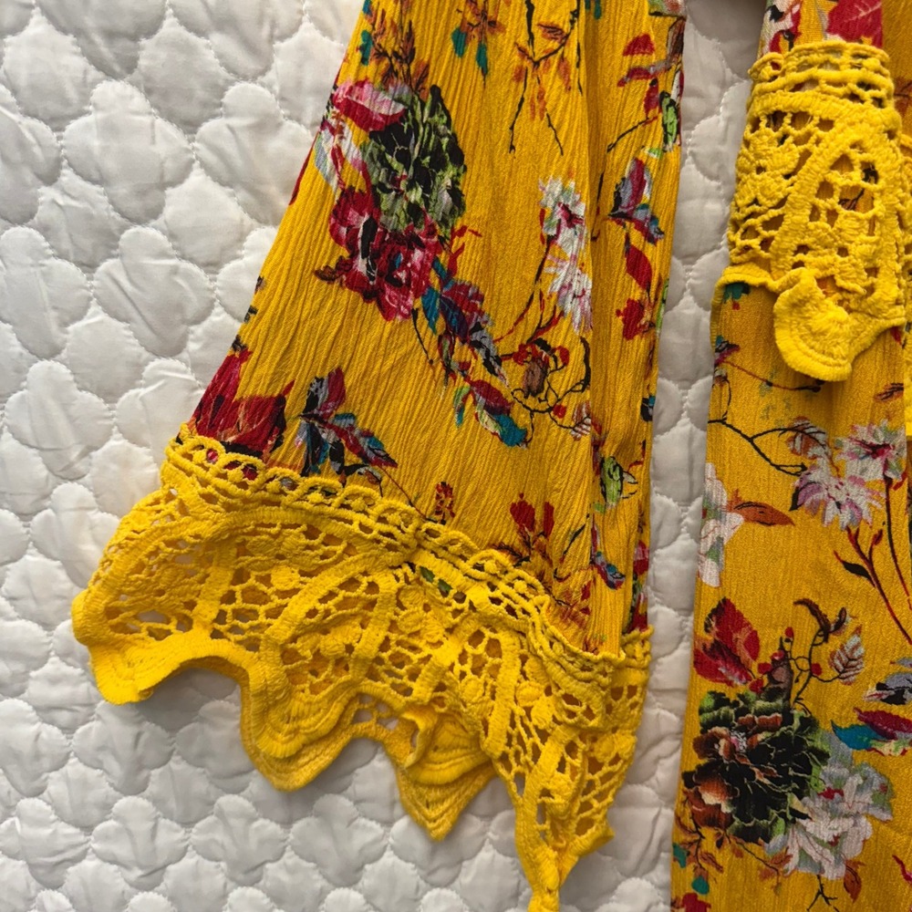 Southern Fried Chics Boho Bell Sleeve Mini Dress Size Small - Picture 5 of 8
